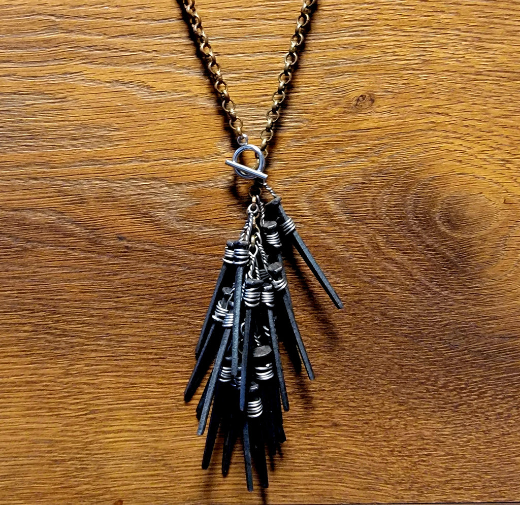 Modius Plumarum Primo